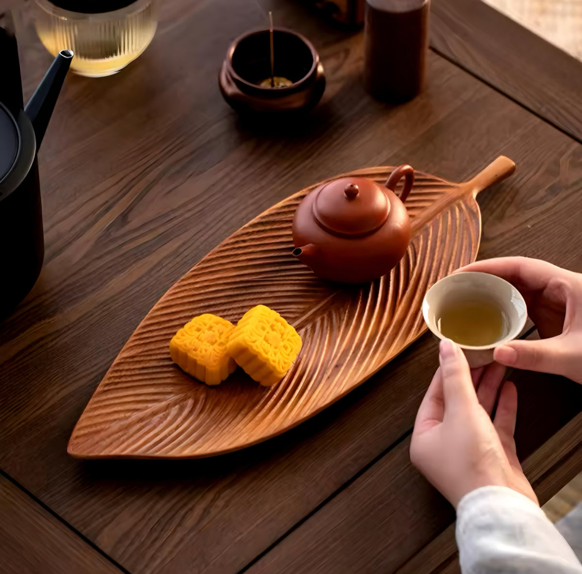 Wooden Leaf Trays Set — 2 Pieces