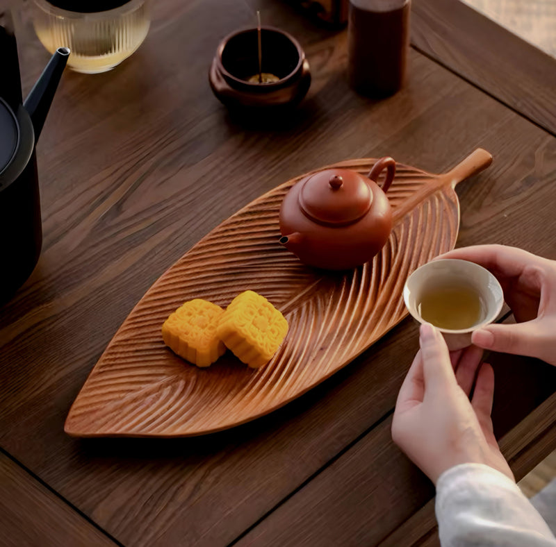 Wooden Leaf Trays Set — 2 Pieces