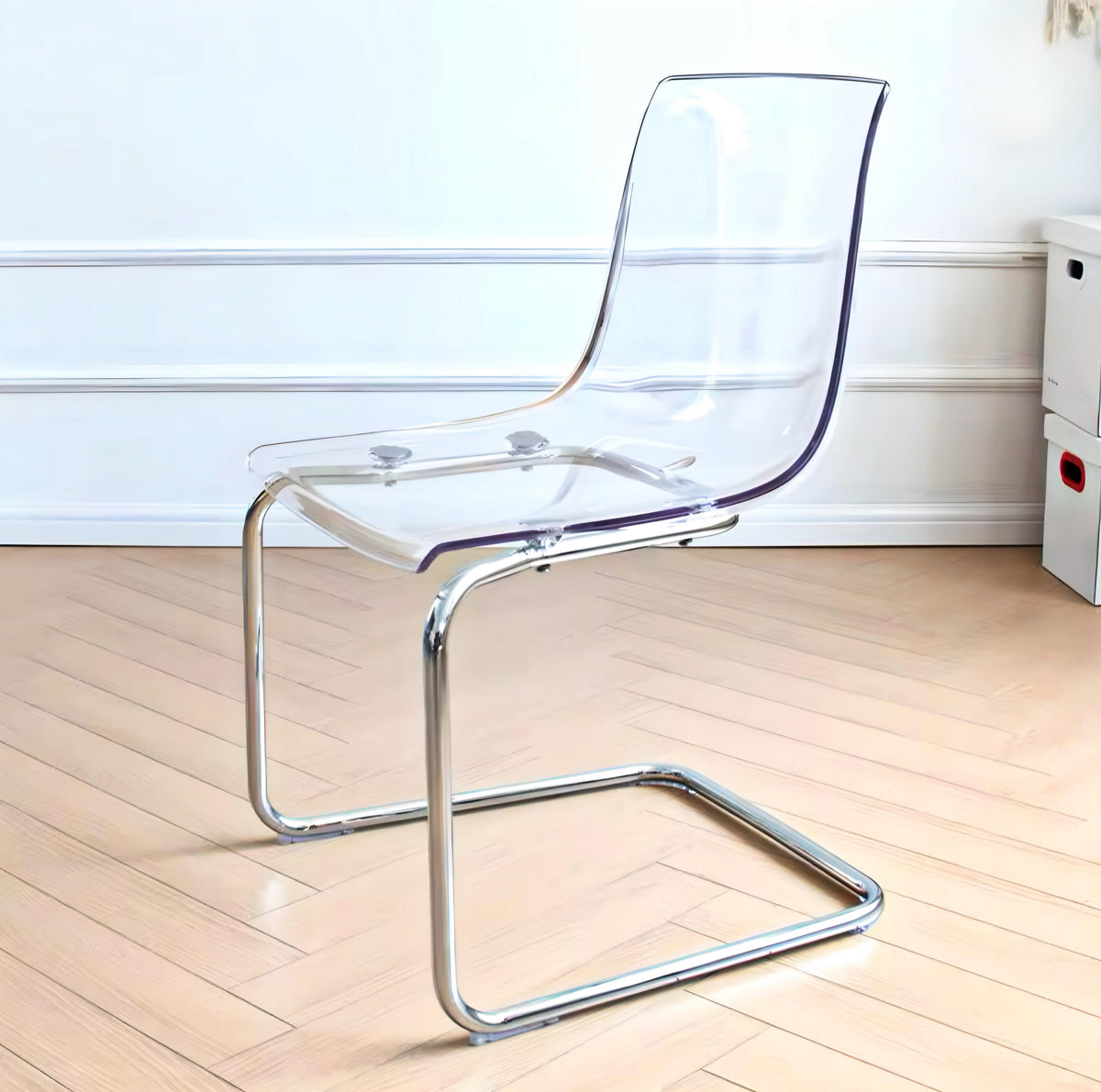 Transparent Modern Chair